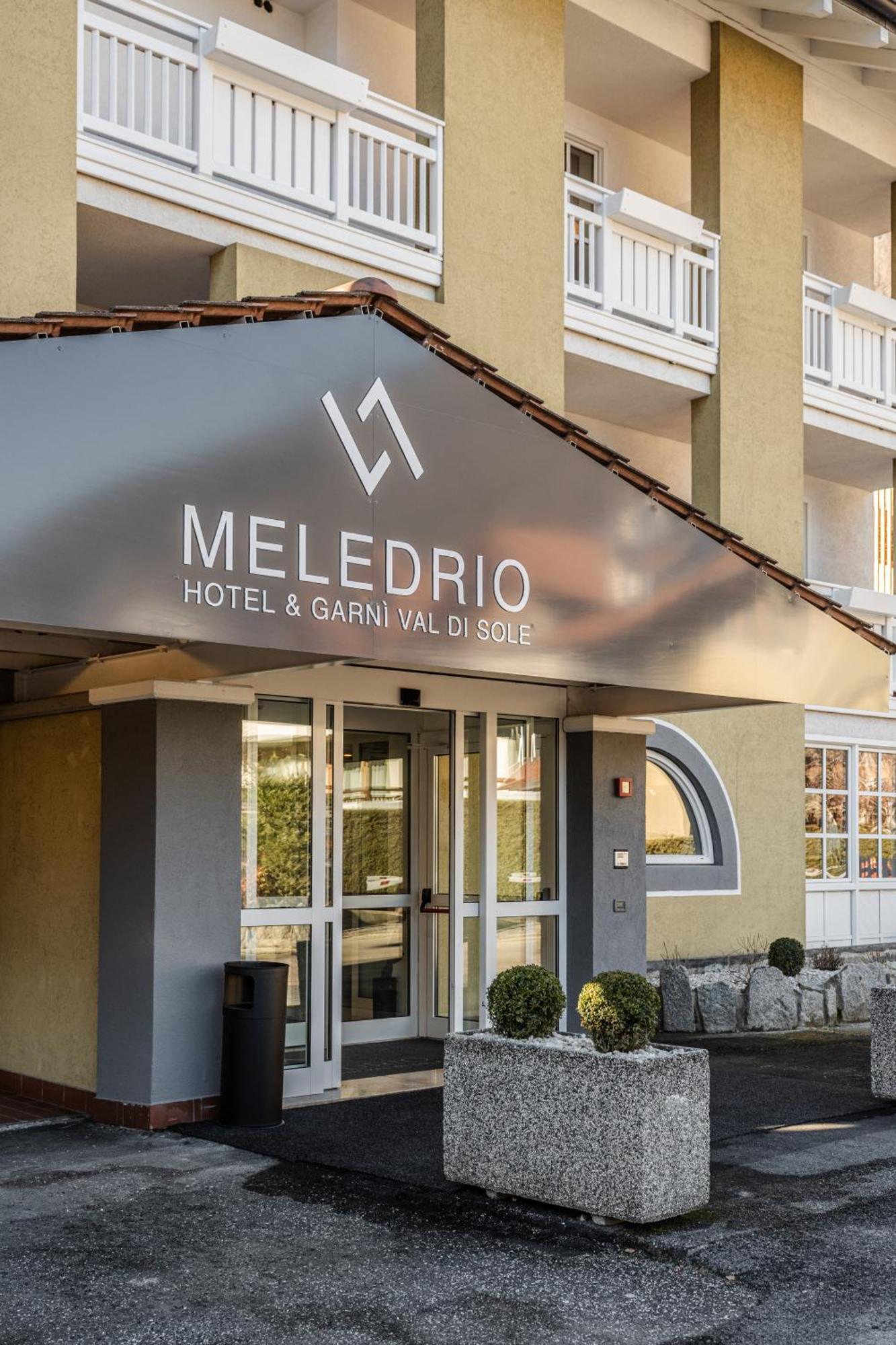 דימארו Hotel Garni Meledrio מראה חיצוני תמונה