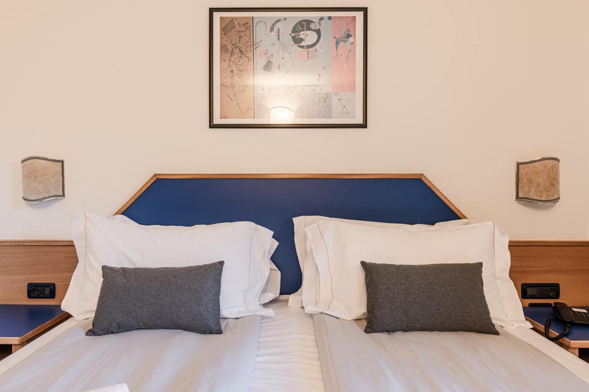 דימארו Hotel Garni Meledrio מראה חיצוני תמונה