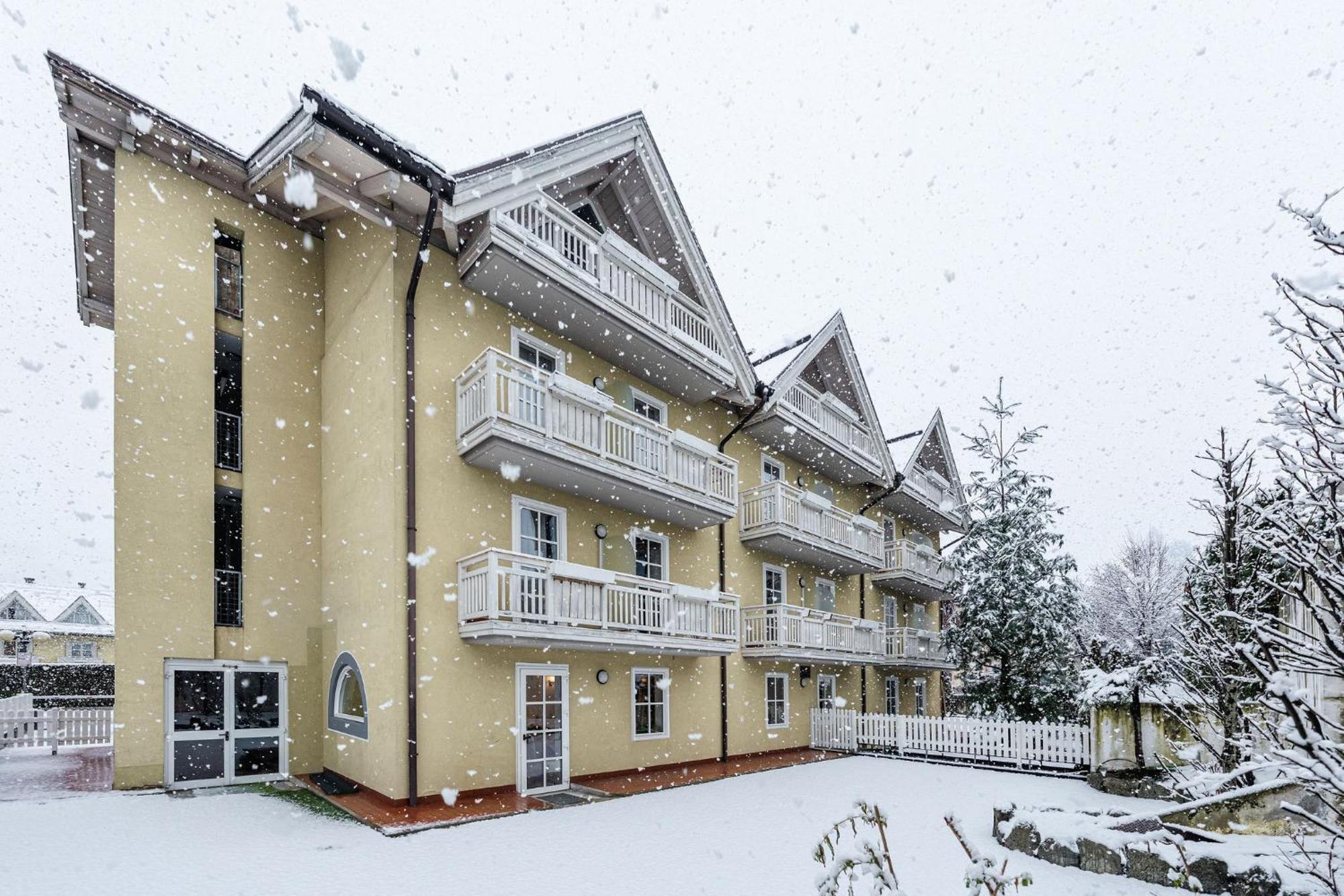 דימארו Hotel Garni Meledrio מראה חיצוני תמונה